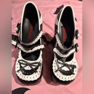 Vintage rare DEMONIA heel pumps 8